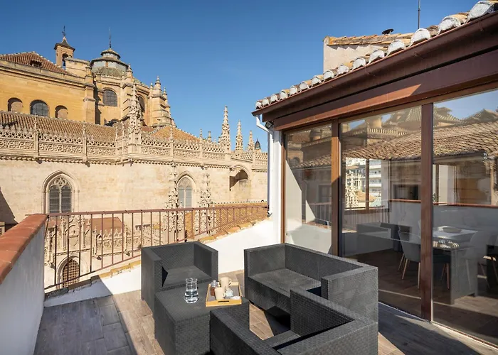 Atico Con Terraza Y Vistas Unicas A La Catedral Pleno Centro De 公寓 *